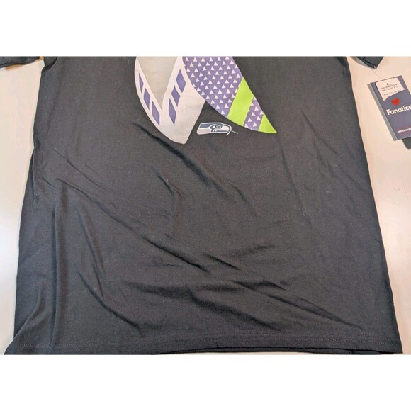 New Mens Fanatics NFL Seattle Seahawks Football Black Shirt Size Med Dark Blue - Picture 2 of 9